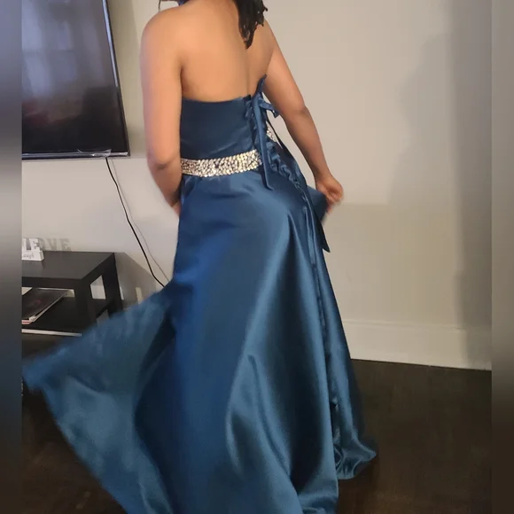 Prom Dress - Picture 4 of 4